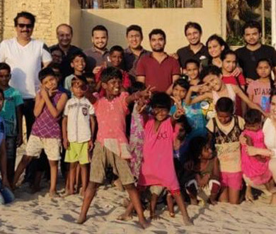 Team Edelweiss spend an afternoon teaching underprivileged children at Juhu Beach Mumbai Life-At-Edelweiss